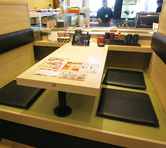 姬路必去JR站旁集時尚、伴手禮與美食的「piole HIMEJI大型綜合購物廣場」迴轉壽司用餐環境